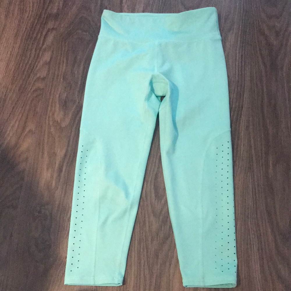 GapFit Girls NWOT Turquoise Breathable Crop Legging Medium